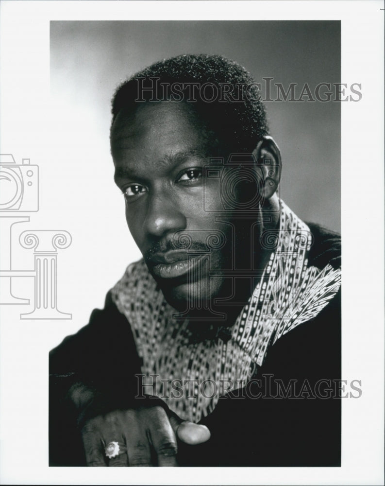 1995 Press Photo Actor James McDaniel star in NYPD Blue - Historic Images