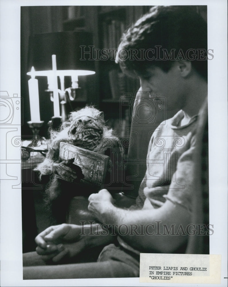 1985 Press Photo Peter Liapis in "Ghoulies" - Historic Images