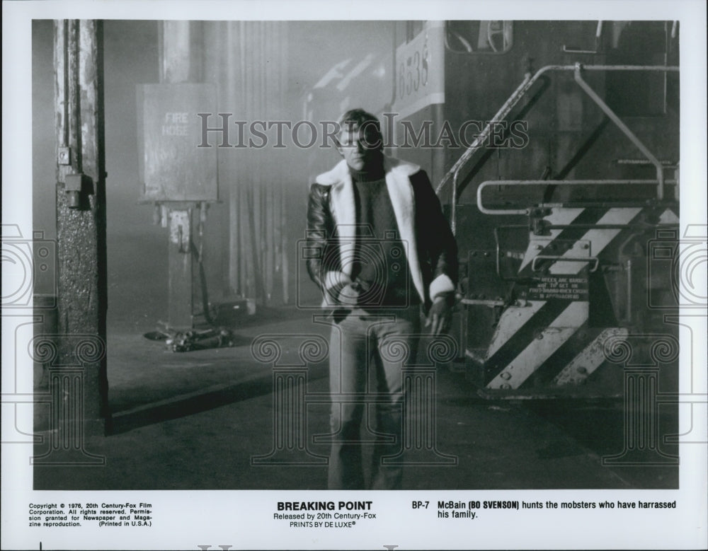 1976 Press Photo Bo Svenson "Breaking Point" - Historic Images