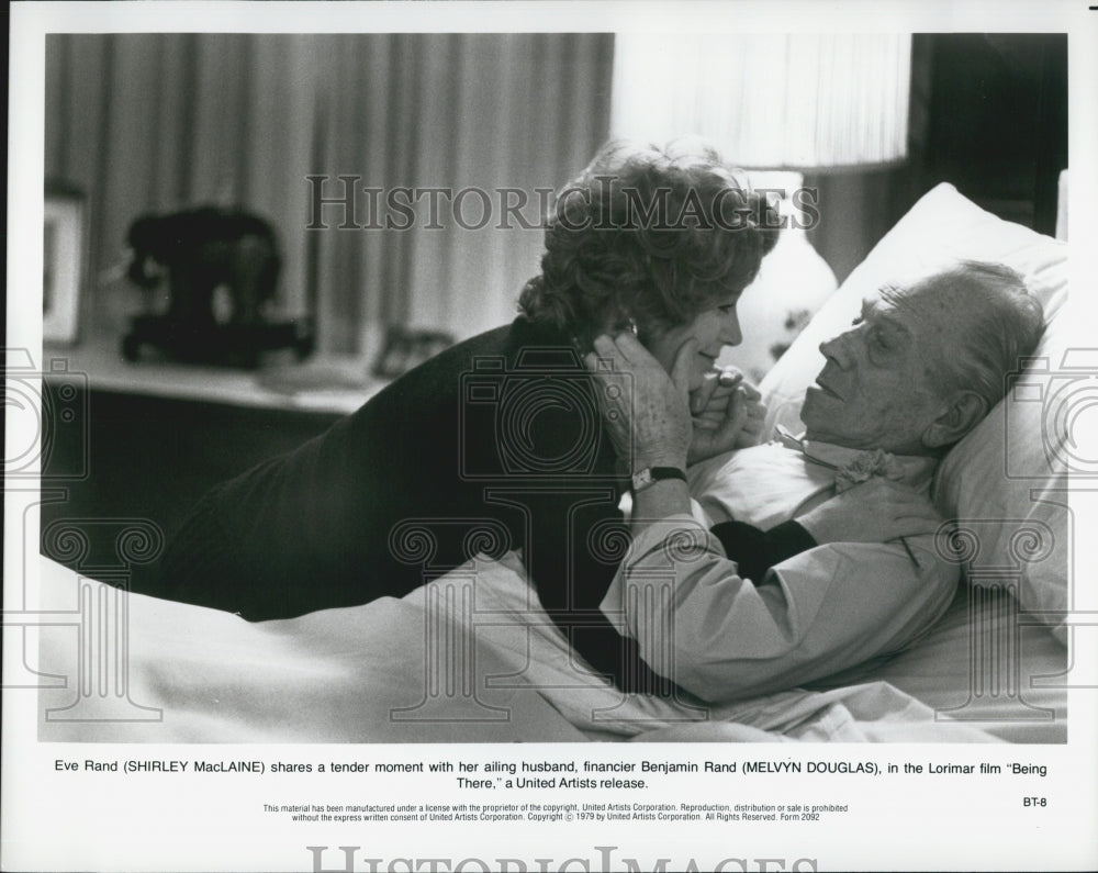 1979 Press Photo Shirley MacLaine, Melvyn Douglas "Being There" - Historic Images
