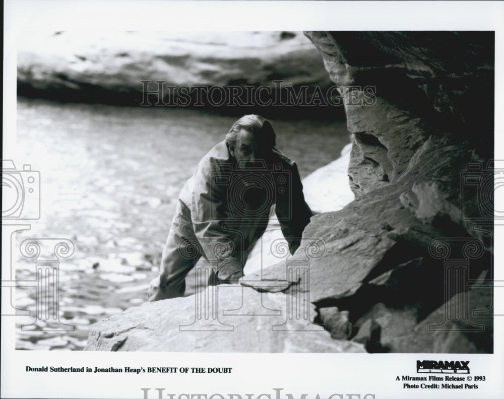 1993 Press Photo Donald Sutherland Stars In Benefit Of The Doubt - DFPG29967 - Historic Images