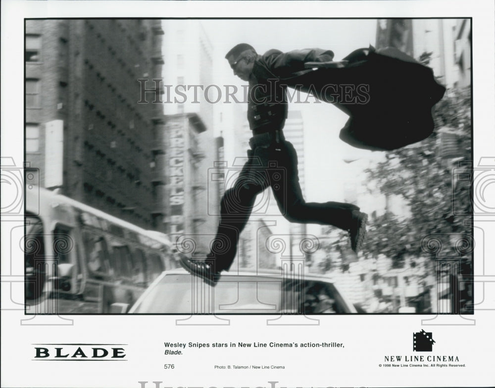 1998 Press Photo Wesley Snipes in &quot;Blade&quot; - Historic Images