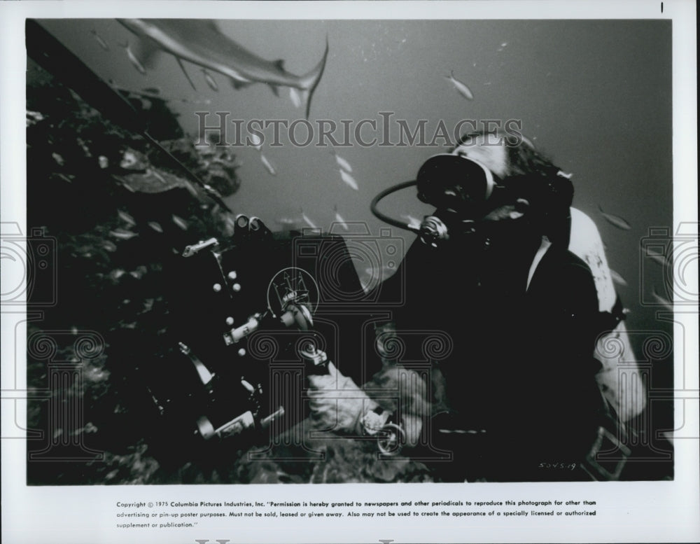 1975 Press Photo “Unknown Actors in Colombia Pictures Movie” - Historic Images