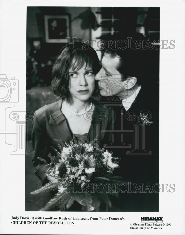 1997 Press Photo Judy Davis and Geoffrey Rush in &quot;Children of the Revolution&quot; - Historic Images