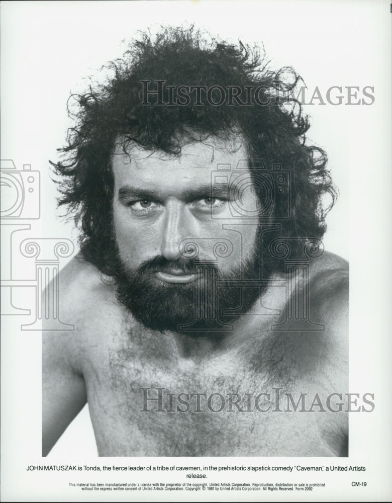 1981 Press Photo John Matuszak Stars In Caveman - Historic Images