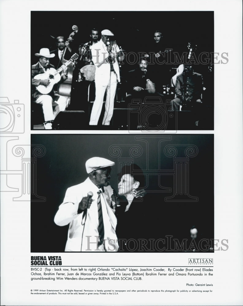 1999 Press Photo Orlando Lopes and Ry Cooder in "Buena Vista Social Club" - Historic Images