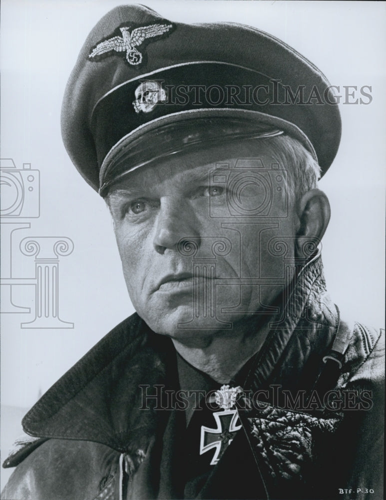 Press Photo Hardy Kruger in &quot;A Bridge Too Far&quot; - Historic Images