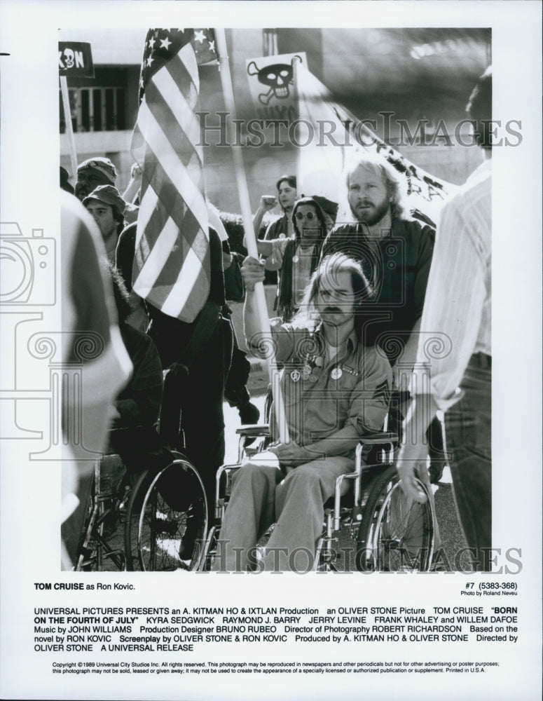 1989 Press Photo Tom Cruise in &quot;Born on the Fourth of July&quot; - DFPG33723 - Historic Images