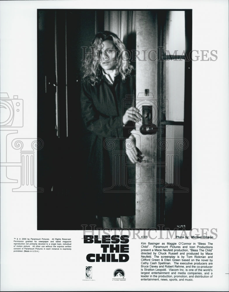 2000 Press Photo &quot;Bless The Child&quot; starring Kim Basinger - Historic Images