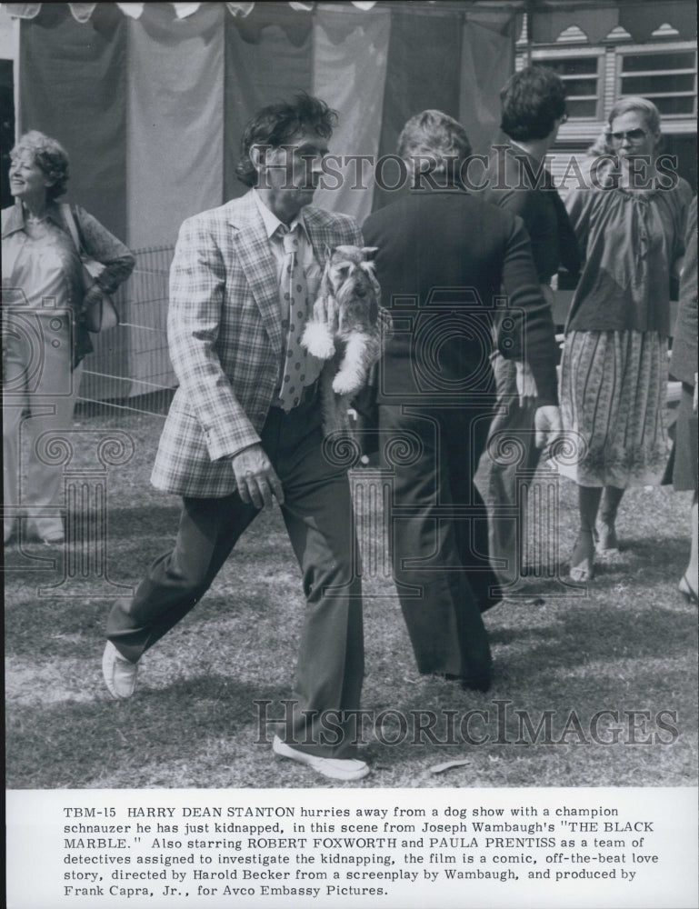 1980 Press Photo Harry Dean Stanton "The Black Marble" - Historic Images