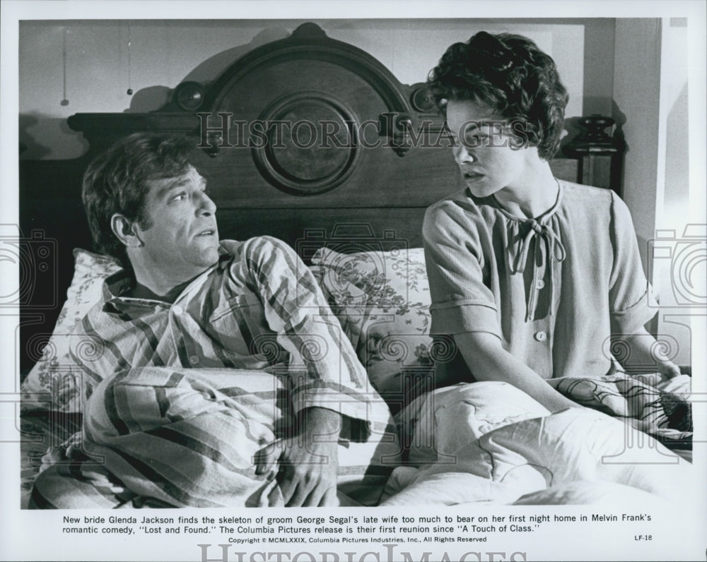 1979 Press Photo George Segal And Glenda Jackson In Comedy Film "Lost And Found" - Historic Images