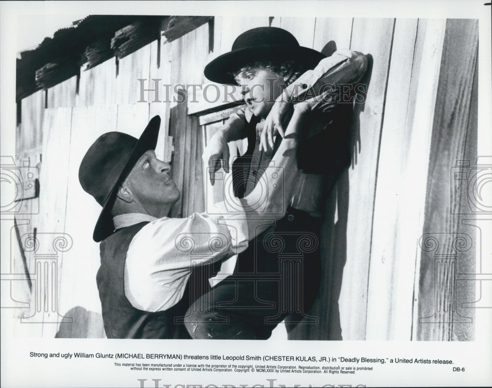 1982 Press Photo Michael Berryman and Chester Kulas Jr star in &quot;Deadly Blessings - Historic Images