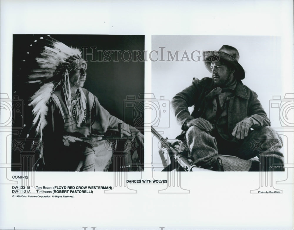 1990 Press Photo Floyd Red Crow Westerman in &quot;Dances With Wolves&quot; - Historic Images