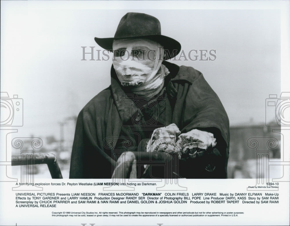 1990 Press Photo Liam Neeson in &quot;Darkman&quot; - Historic Images