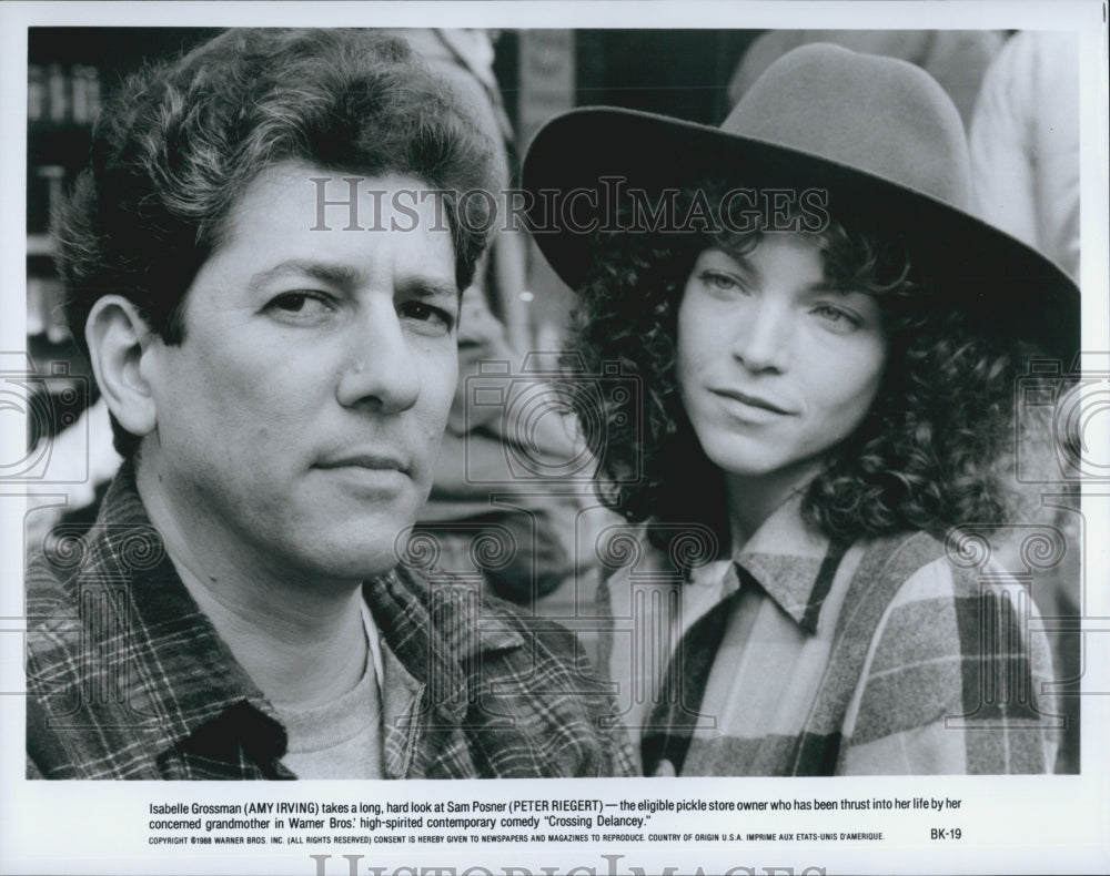 1988 Press Photo Amy Irving And Peter Riegert Star In Film &quot;Crossing Delancey&quot; - Historic Images