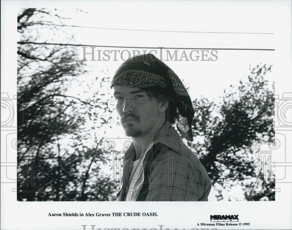 1995 Press Photo Aaron Shields Stars in Alex Graves &quot;The Crude Oasis&quot; - Historic Images