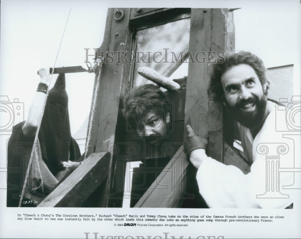 1984 Press Photo Richard Marin and Tommy Chong in "Cheech and Chong's" - Historic Images