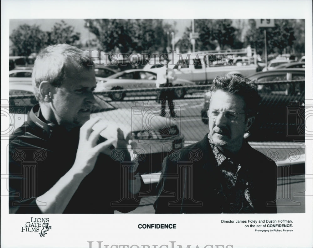 2003 Press Photo   &quot;Confidence&quot; Dustin Hoffman ,director James Foley - Historic Images