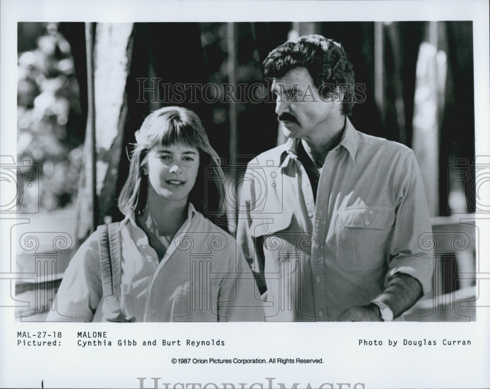 1987 Press Photo Cynthia Gibb and Burt Reynolds in "Malone" - Historic Images