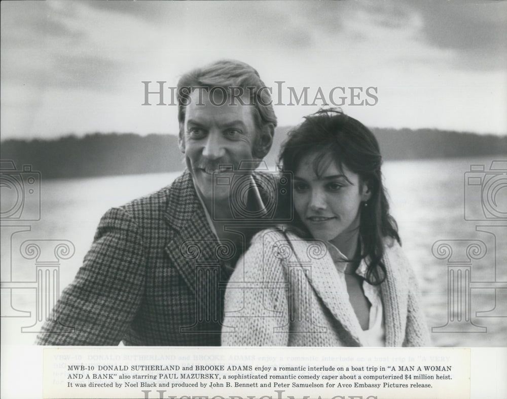 Press Photo Donald Sutherland and Brooke Adams in &quot;A Man a Woman and a Bank&quot; - Historic Images