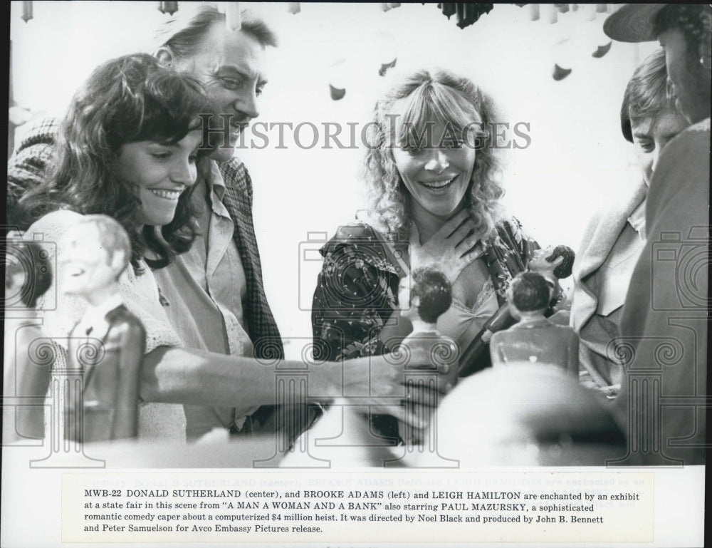 1979 Press Photo Donald Sutherland, Brooke Adams in &quot;A Man, a Woman and a Bank&quot; - Historic Images