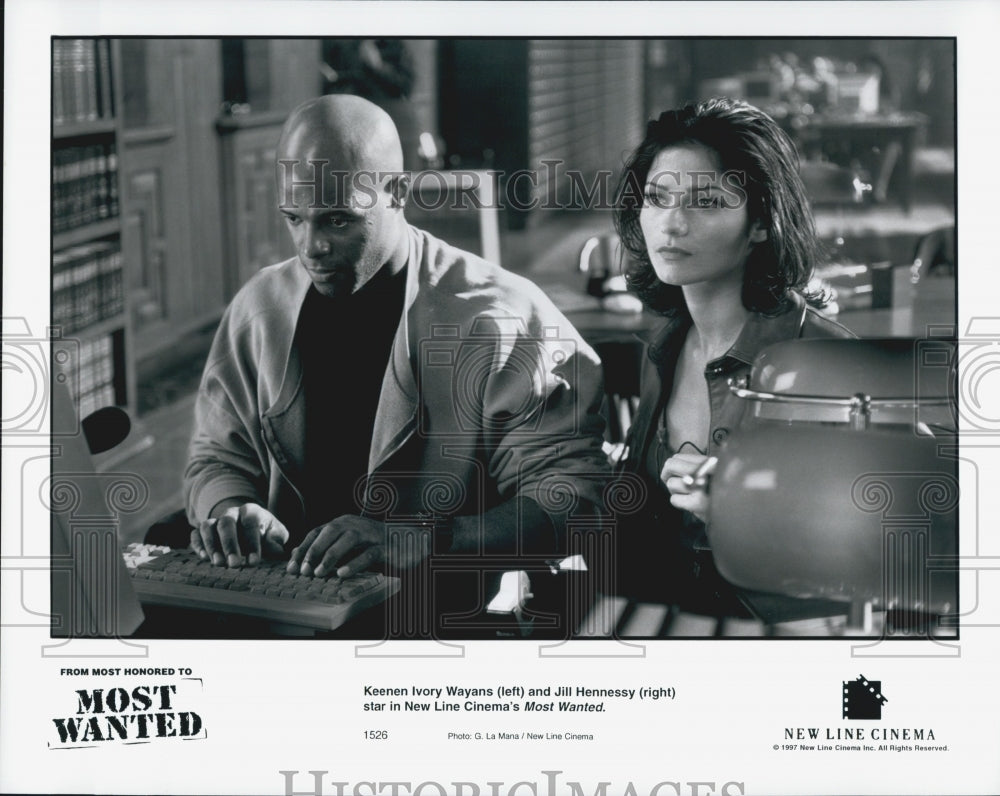 1997 Press Photo Keenan Ivory Wayans and Jill Hennessy in "Most Wanted" - Historic Images