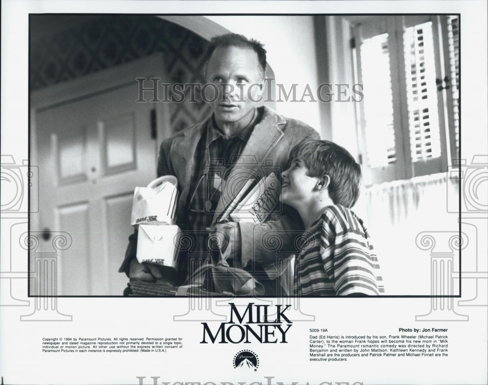 1994 Press Photo Ed Harris & Michael Patrick Carter Star In Milk Money - Historic Images