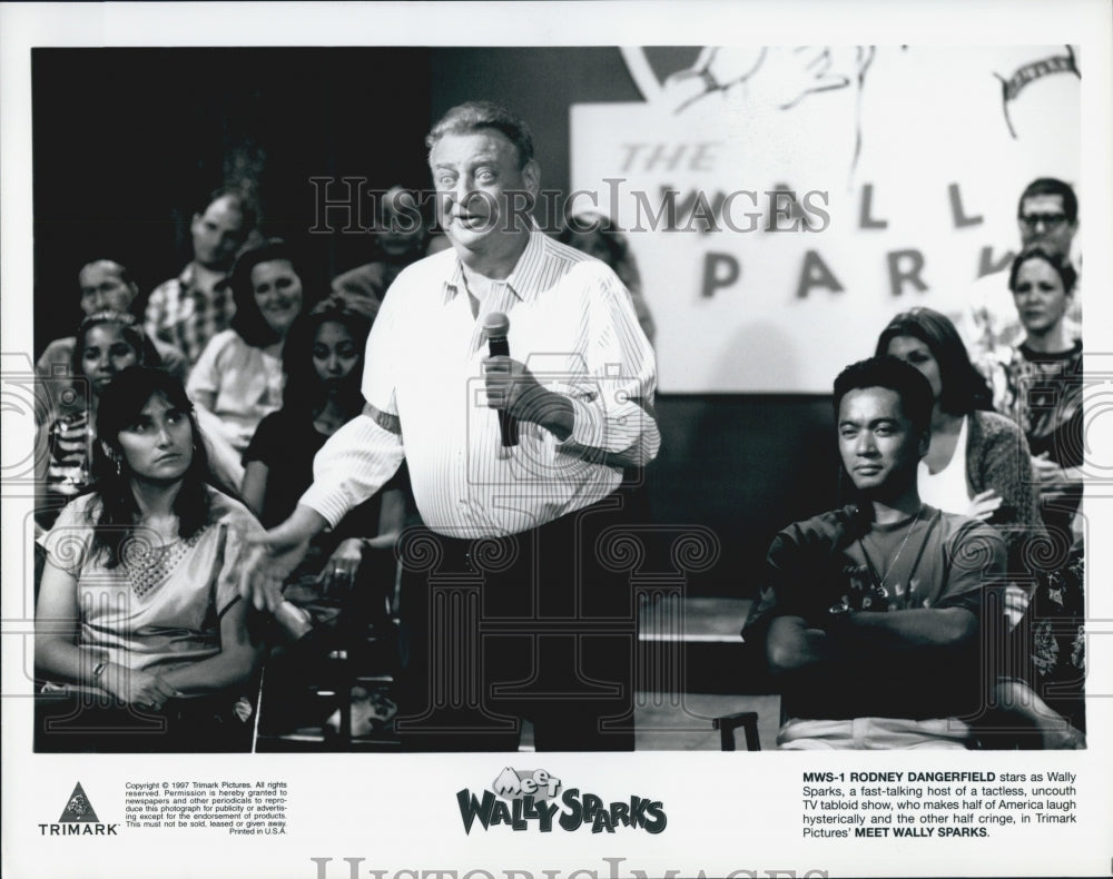 1997 Press Photo Rodney Dangerfield in &quot;Meet Wally Sparks&quot; - Historic Images