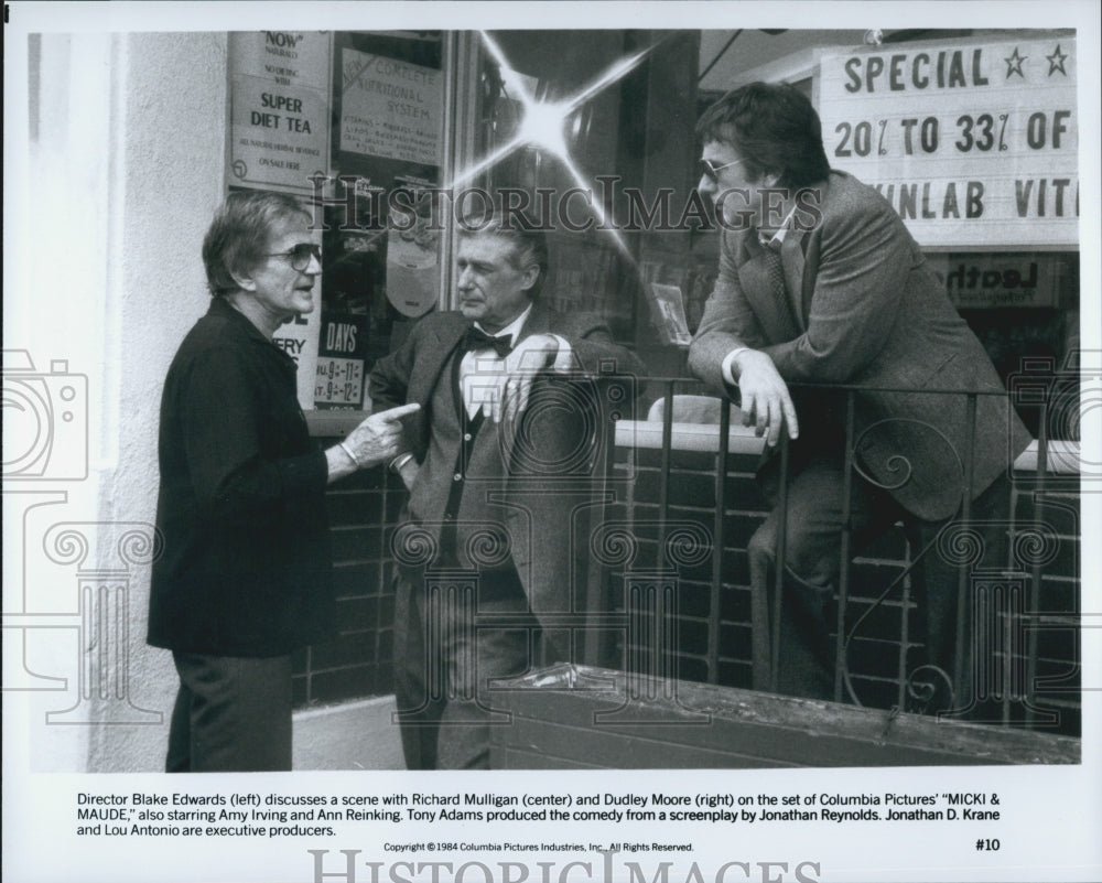 1984 Press Photo Director Blake Edwards, Mulligan & Moore in "Micki & Maude" - Historic Images