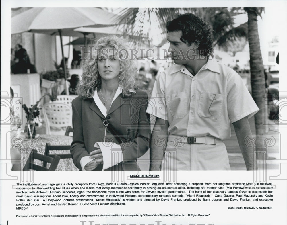 1995 Press Photo Sarah Jessica Parker and Gil Bellows in "Miami Rhapsody" - Historic Images