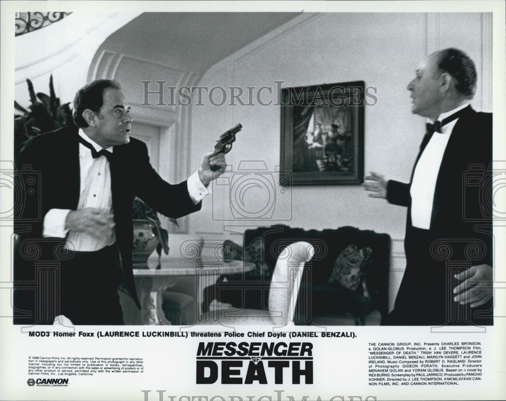 1988 Press Photo Laurence Luckinbill and Daniel Benzali in "Messenger of Death" - Historic Images