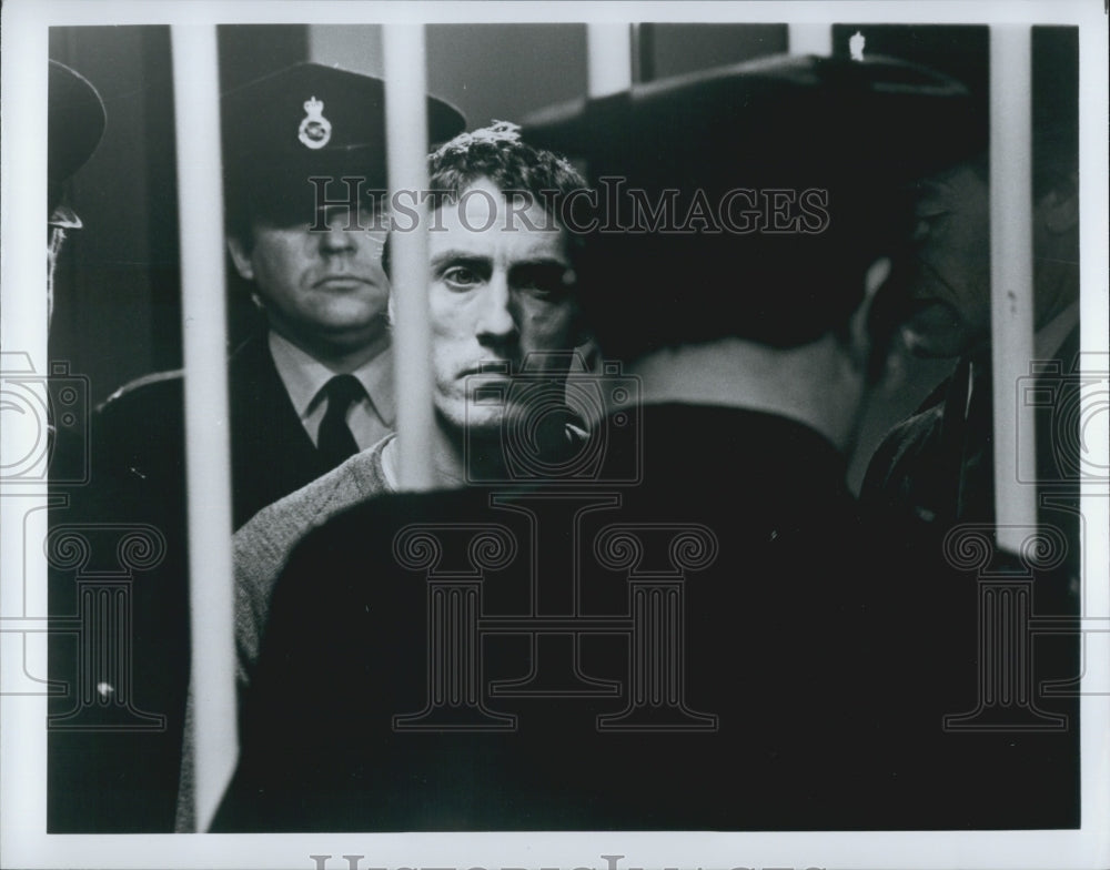 Press Photo Actor Being Put In Jail By Police In Unknown Film - Historic Images