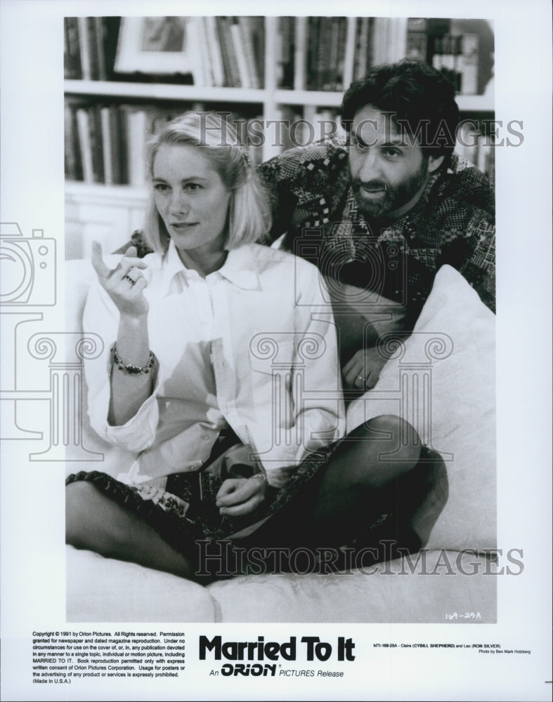 1991 Press Photo   "Married to It" Ron Silver & Cybil Shepherd - Historic Images