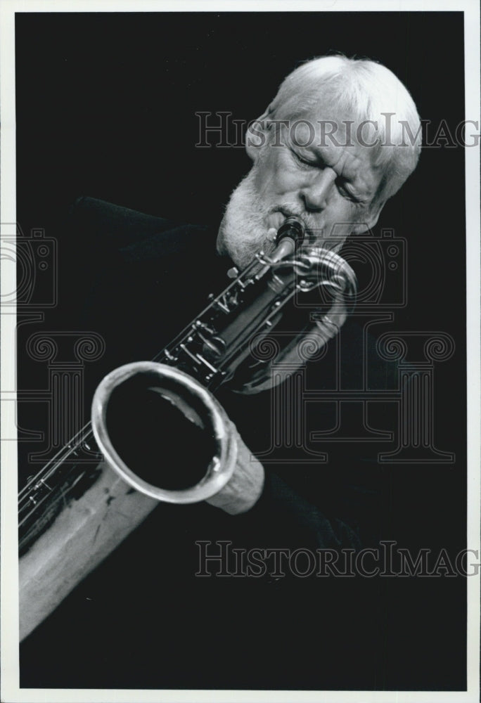 Press Photo Marvin "Doc" Holladay in "Big Band Sound" - Historic Images