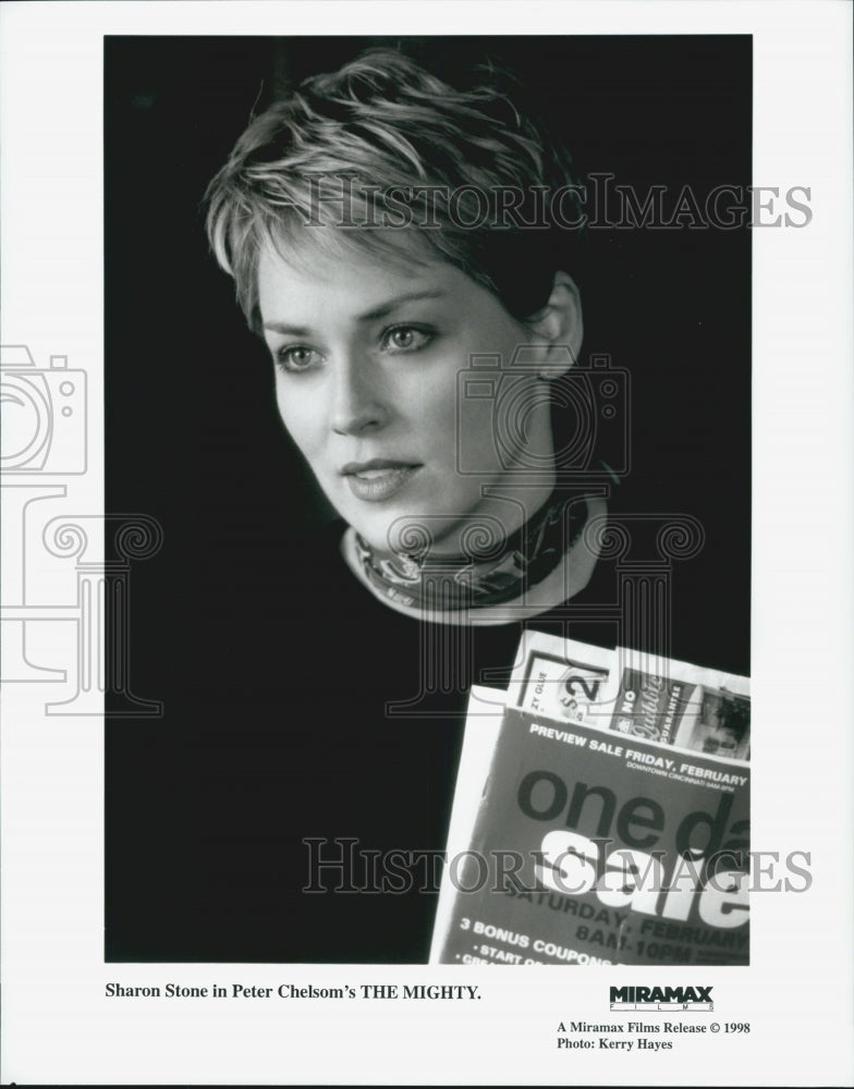 1998 Press Photo Actress Sharon Stone In Comedy Drama Film &quot;The Mighty&quot; - Historic Images