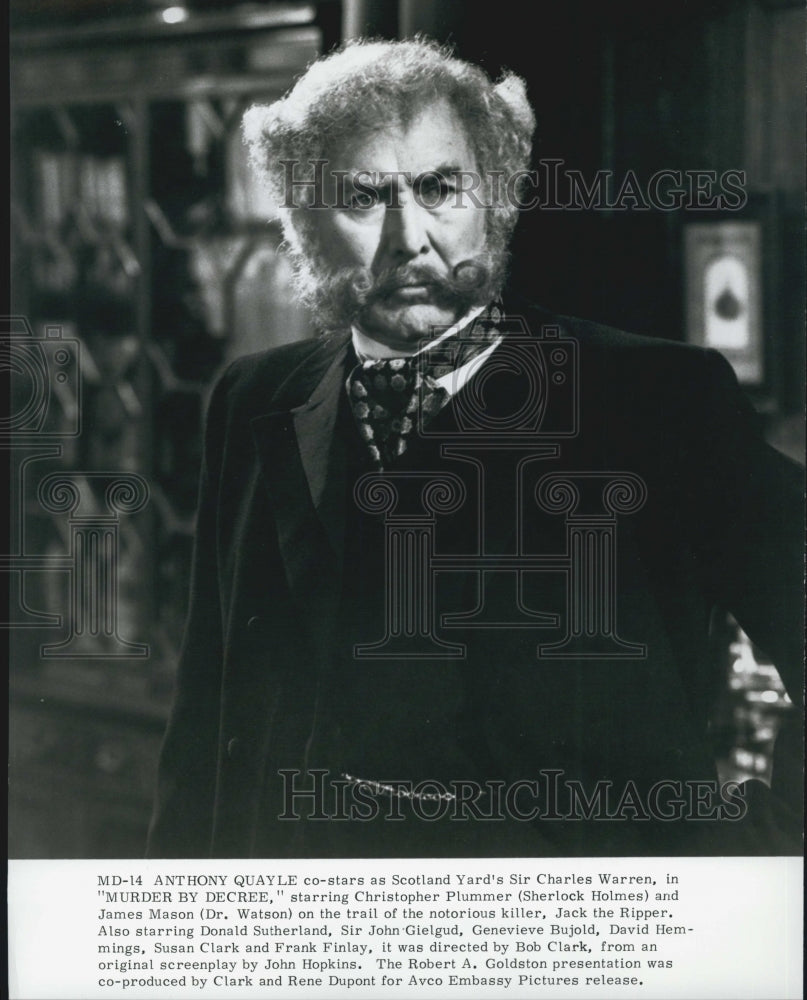 1979 Press Photo Actor Anthony Quayle in &quot;Murder by Decree&quot; Film - Historic Images