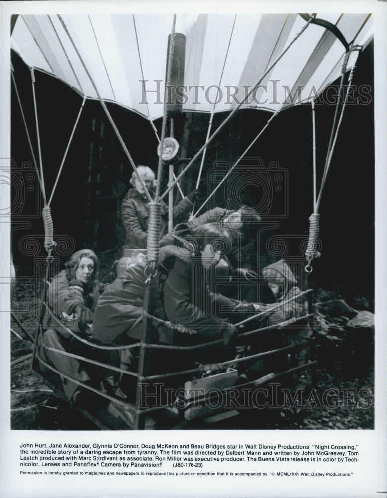 1982 Press Photo "Night Crossing" John Hurt Jane Alexander Glynnis O'Connor - Historic Images