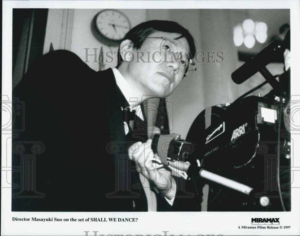 1997 Press Photo &quot;Miramax Films &quot;Shall We Dance&quot; With Director Masayuki Suo - Historic Images