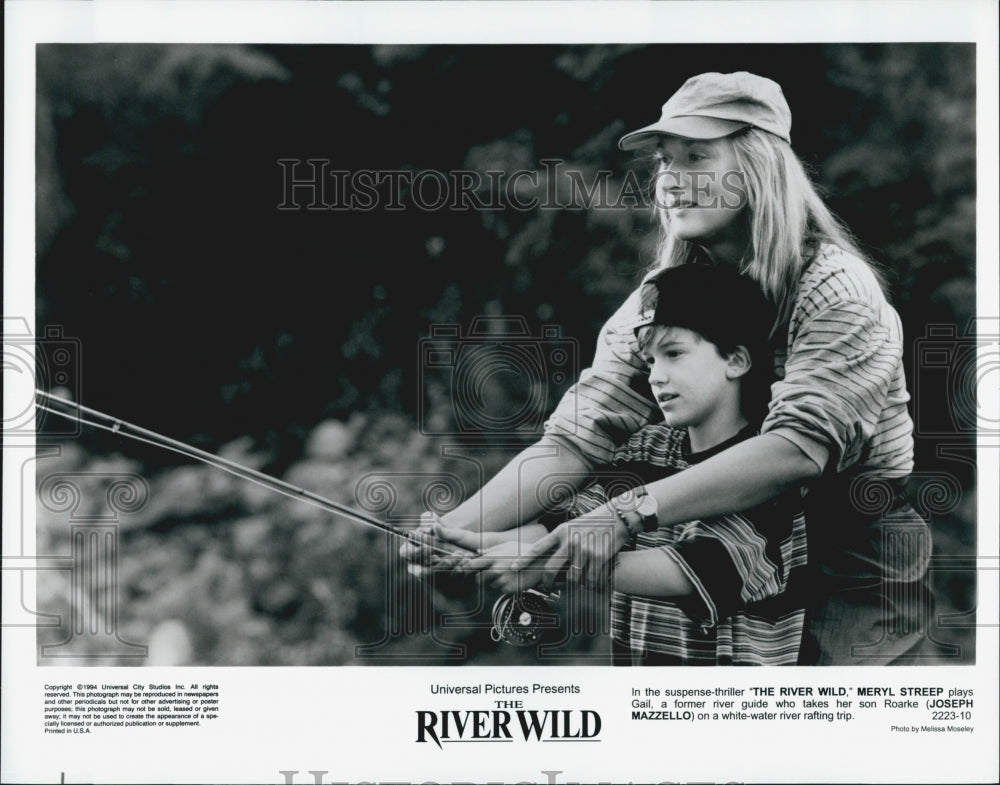 1994 Press Photo Meryl Streep and Joseph Mazzello in &quot;The River Wild&quot; - Historic Images