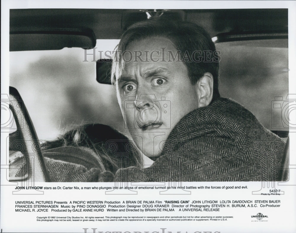 1992 Press Photo Actor John Lithgow in &quot;Raising Cain&quot; Film - Historic Images