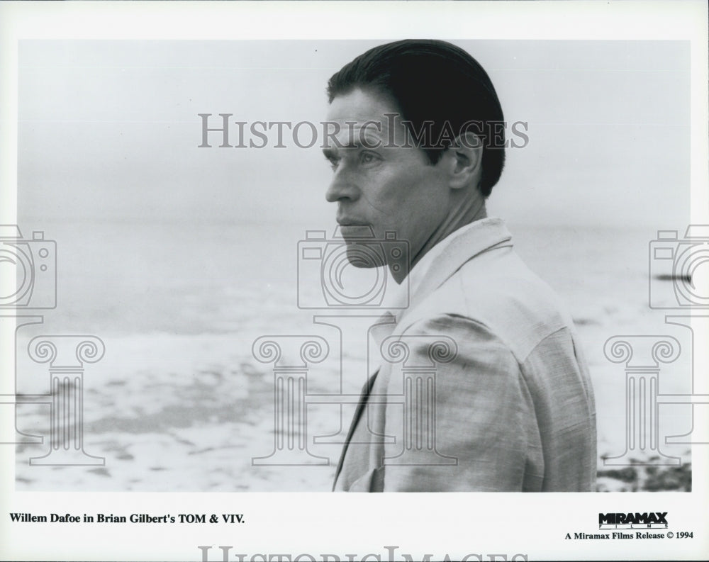 1994 Press Photo Actor Willem Dafoe Starring In Miramax Drama Film &quot;Tom &amp; Viv&quot; - Historic Images