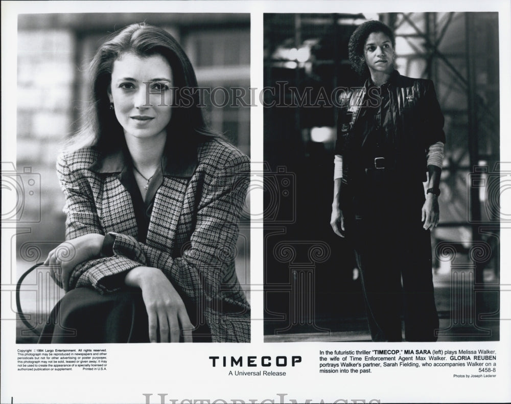 1994 Press Photo Actors Mia Sara And Gloria Reuben In Thriller Film "Timecop" - Historic Images