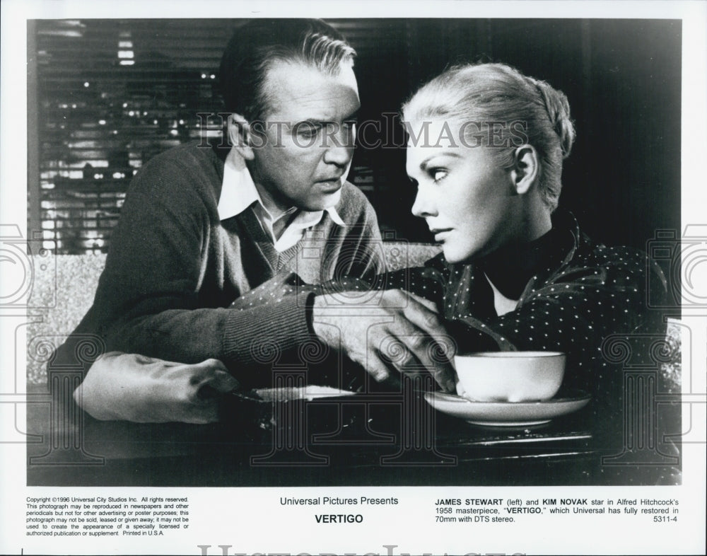 1996 Press Photo James Stewart And Kim Novak In 1958 Thriller Film &quot;Vertigo&quot; - Historic Images