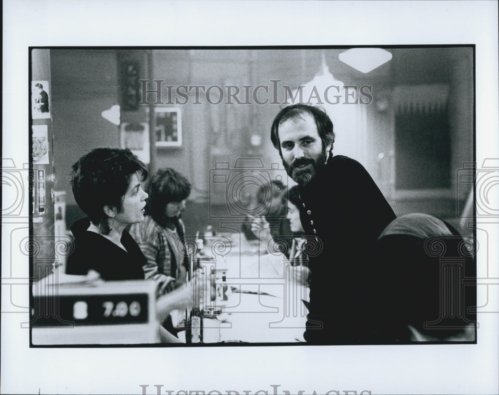 Press Photo An actor &amp; actress in a film role - DFPG48887 - Historic Images