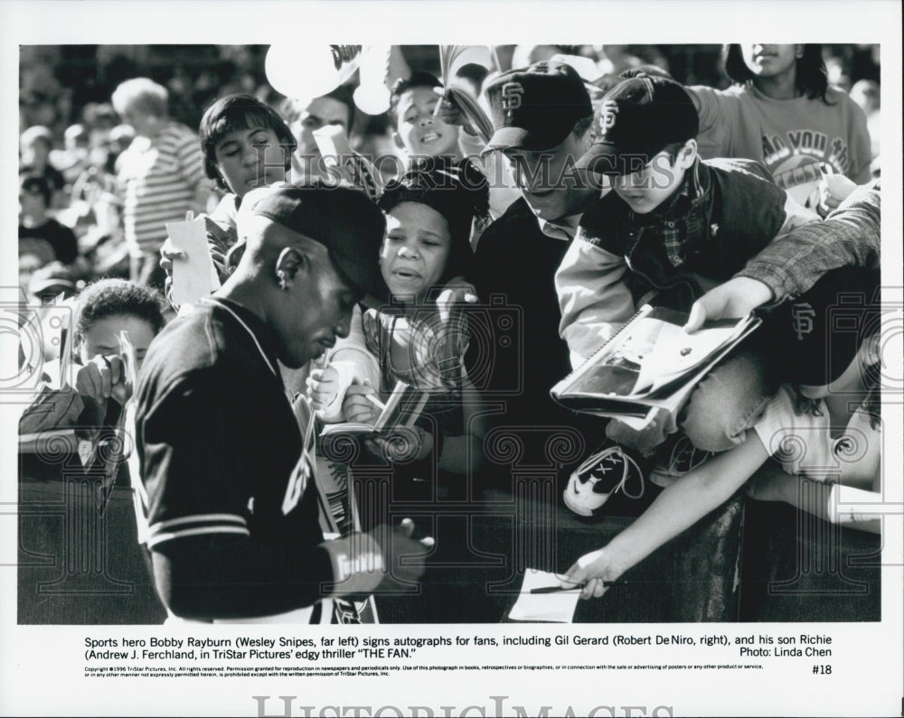 1996 Press Photo Wesley Snipes Ferchland and Robert DeNiro in "The Fan" - Historic Images