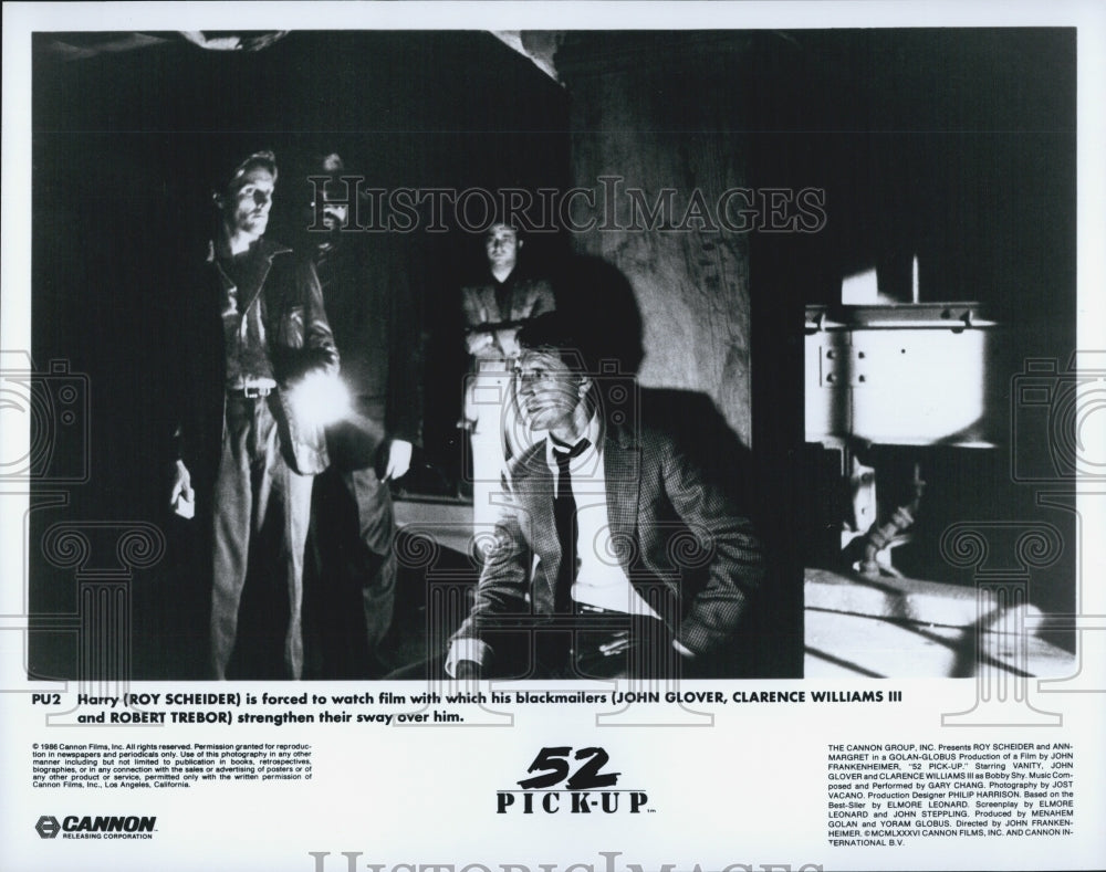 1988 Press Photo Roy Scheider, John Glover, C. Williams III &quot;52 Pick-Up&quot; - Historic Images