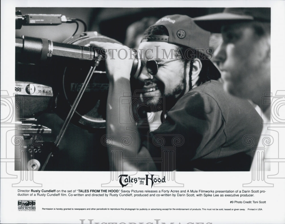 1995 Press Photo Director Rusty Cundieff "Tales From The Hood" - Historic Images