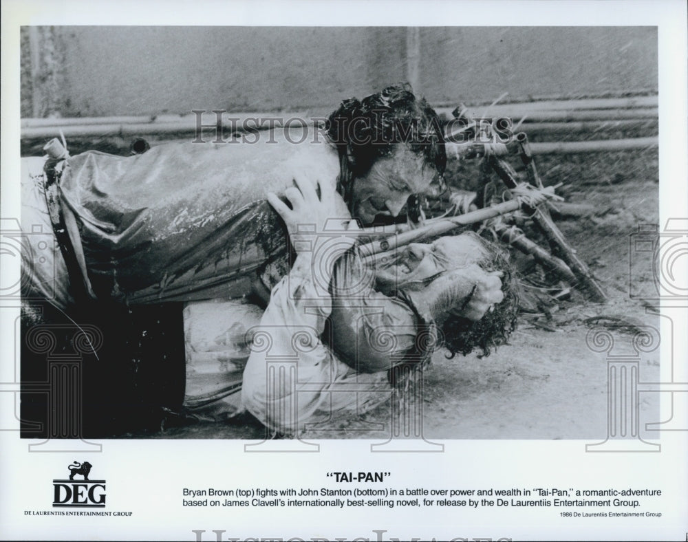 1986 Press Photo Bryan Brown & John Stanton "Tai-Pan" - Historic Images