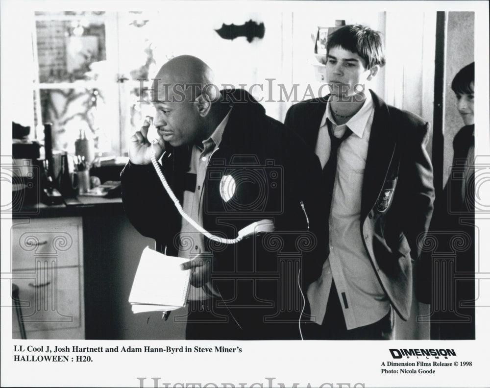 1998 Press Photo &quot;Halloween:H2O&quot;LL Cool J,Josh  Hartnett,Adam Hann-Byrd - Historic Images