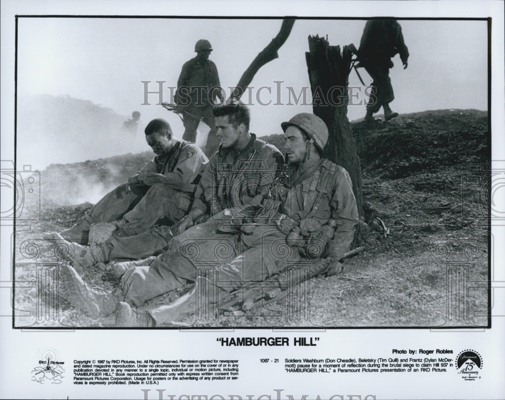 1987 Press Photo Don Cheadle Tim Quill Dylan McDermott In Hamburger Hill - Historic Images